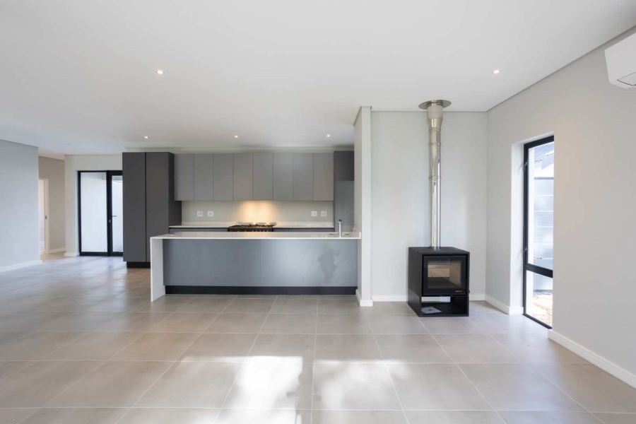 To Let 4 Bedroom Property for Rent in Val De Vie Estate Western Cape
